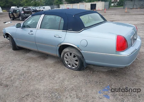 2007 Lincoln Town Car Signature из США, поврежденный, VIN 1LNHM81V77Y612042